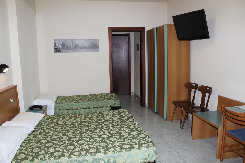 Albergo Napoleone ซานตัมบรอโจ ดิ วัลโปลีเชลลา ภายนอก รูปภาพ